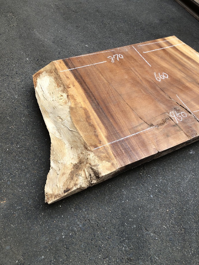 �����L�[�|�b�h�E�ꖇ�e�[�u���E���C��