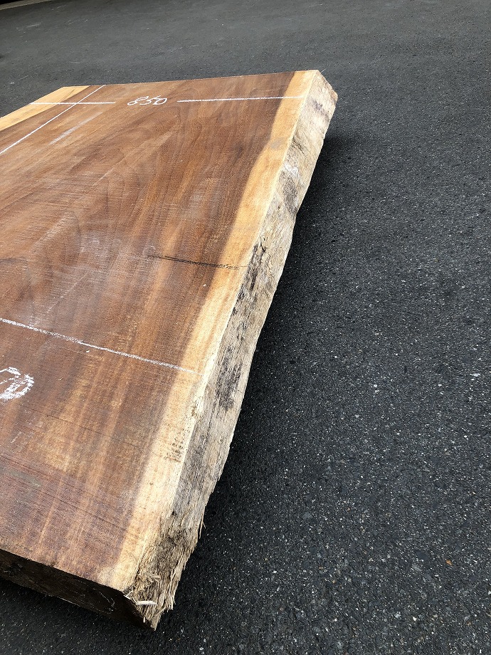 �����L�[�|�b�h�E�ꖇ�e�[�u���E���C��