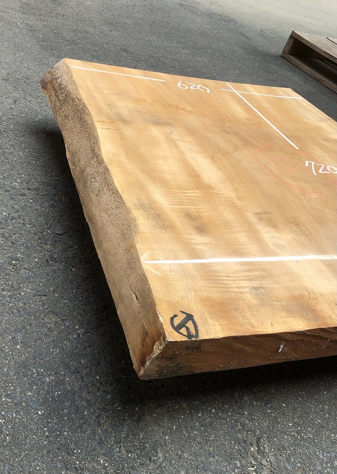 �g�`�E�ꖇ�e�[�u���E���C��